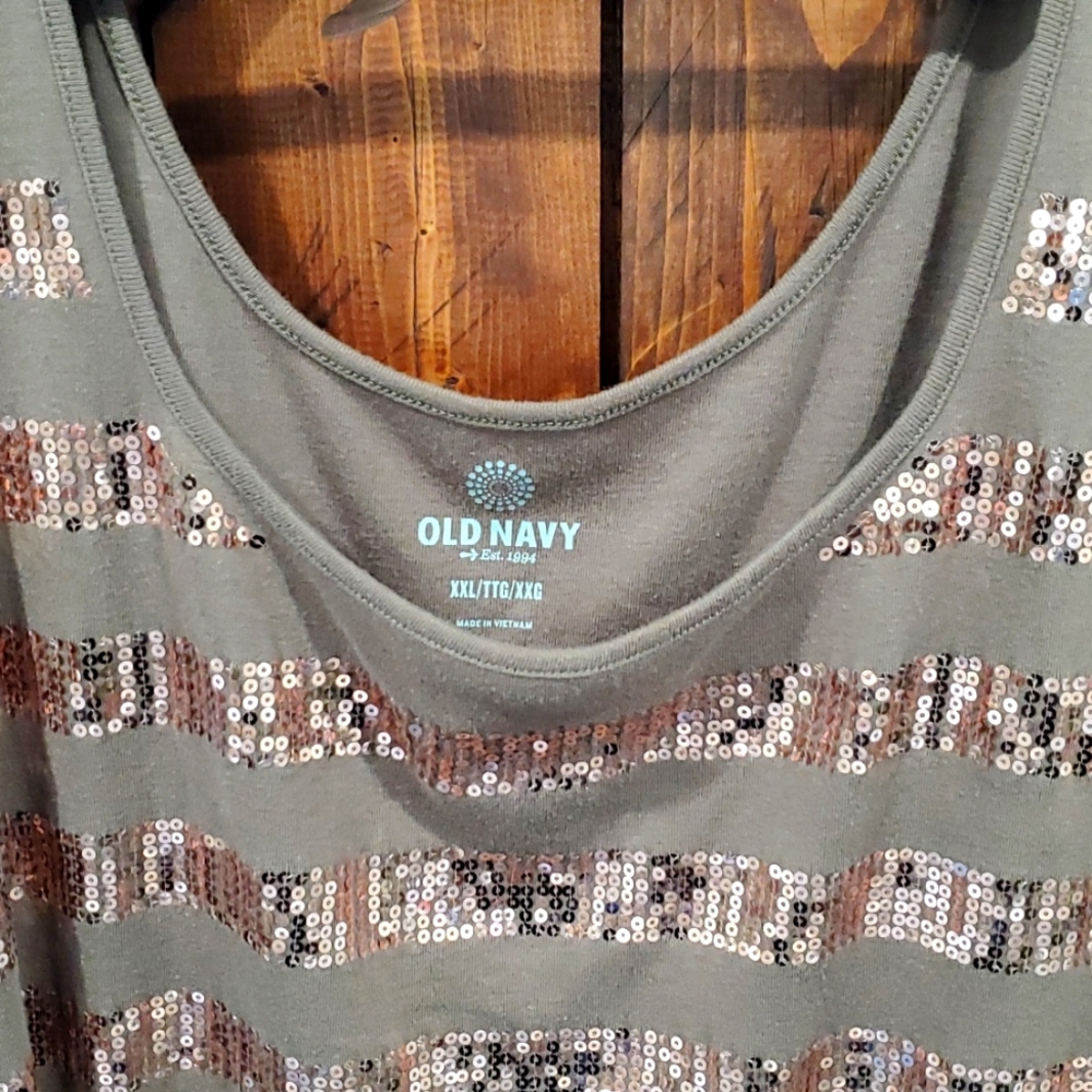 Old Navy XXL sequins tank top! - Picture 2 of 4